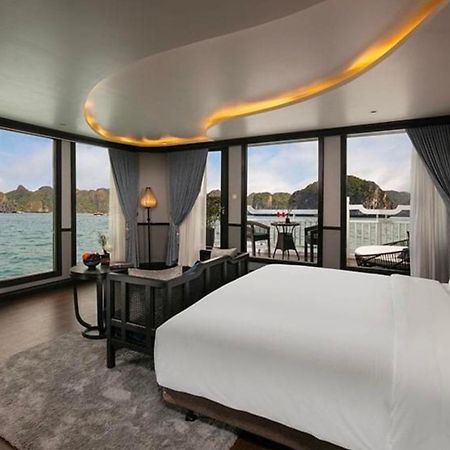Lotus Boutique Cruise Hotel Hạ Long-öböl Kültér fotó