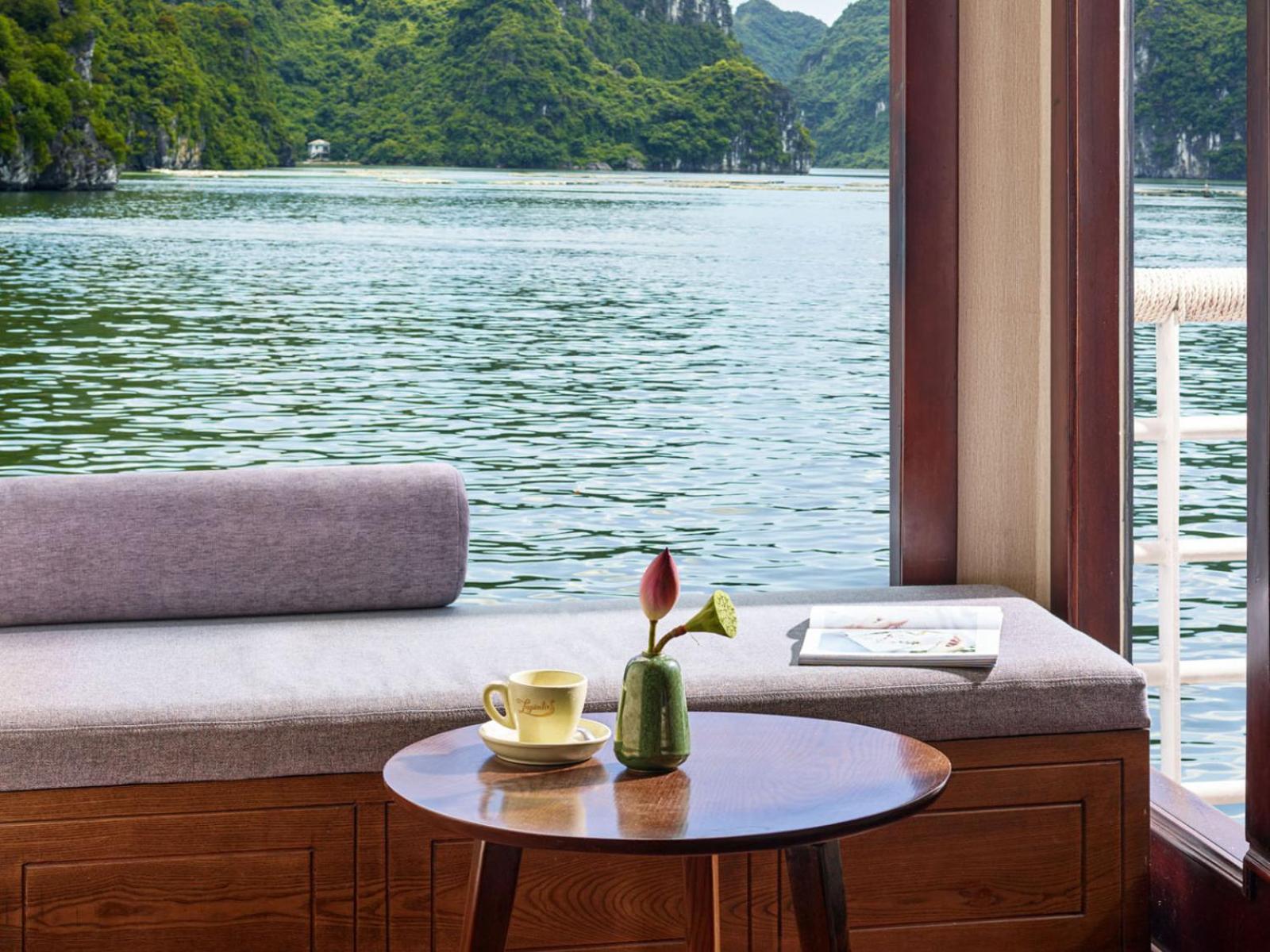 Lotus Boutique Cruise Hotel Hạ Long-öböl Kültér fotó