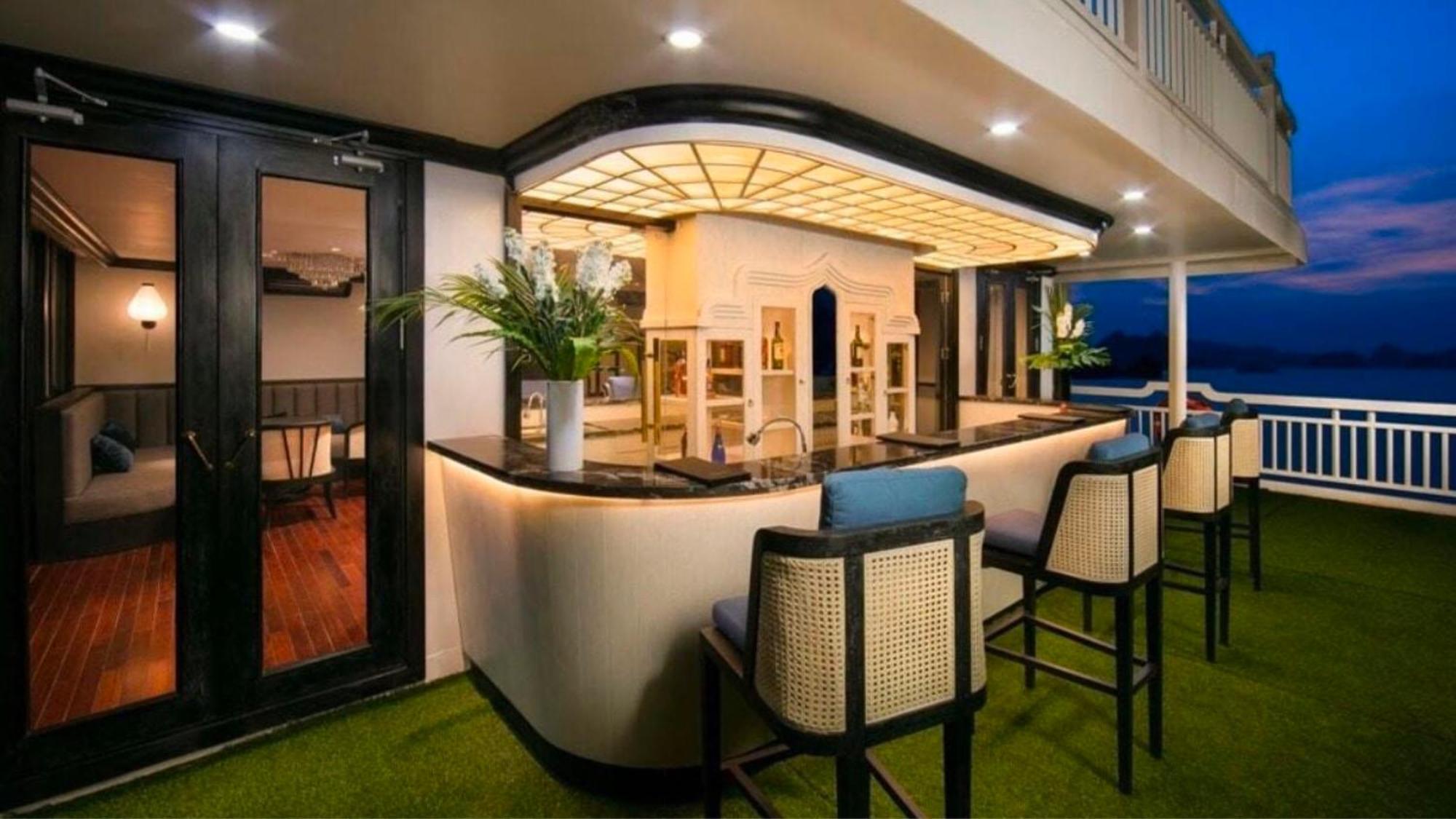 Lotus Boutique Cruise Hotel Hạ Long-öböl Kültér fotó