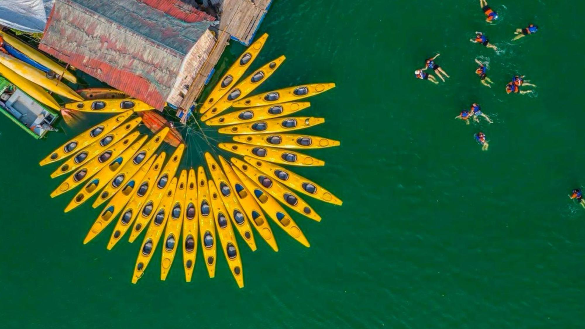 Lotus Boutique Cruise Hotel Hạ Long-öböl Kültér fotó